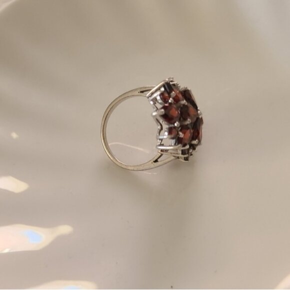 Vintage Boho Sterling Silver Red Garnet Cluster Crystal Flower Statement Ring 7 - Picture 3 of 6